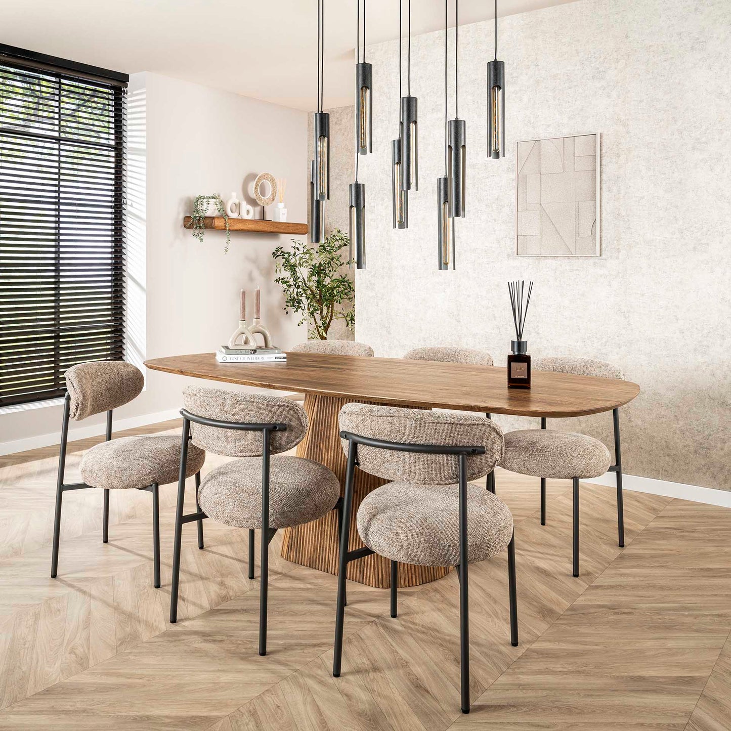 Esstisch “Zklum” Massiv Mangoholz –  Modern Design