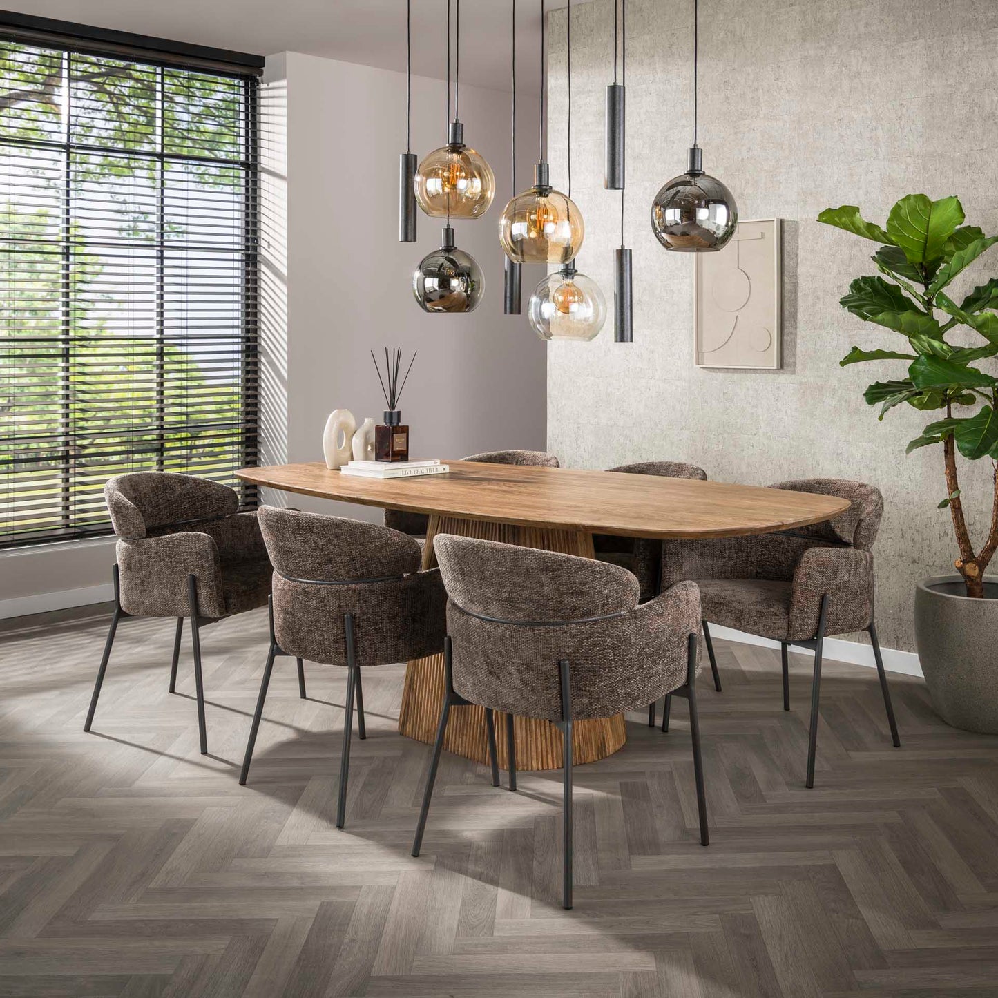 Esstisch “Zklum” Massiv Mangoholz –  Modern Design