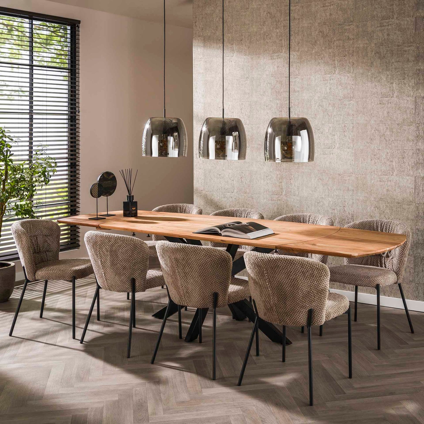 Extend Ausziehbare Esstisch aus massivem Akazienholz 175–275 cm – Moderne Tafel mit Spider-Gestell