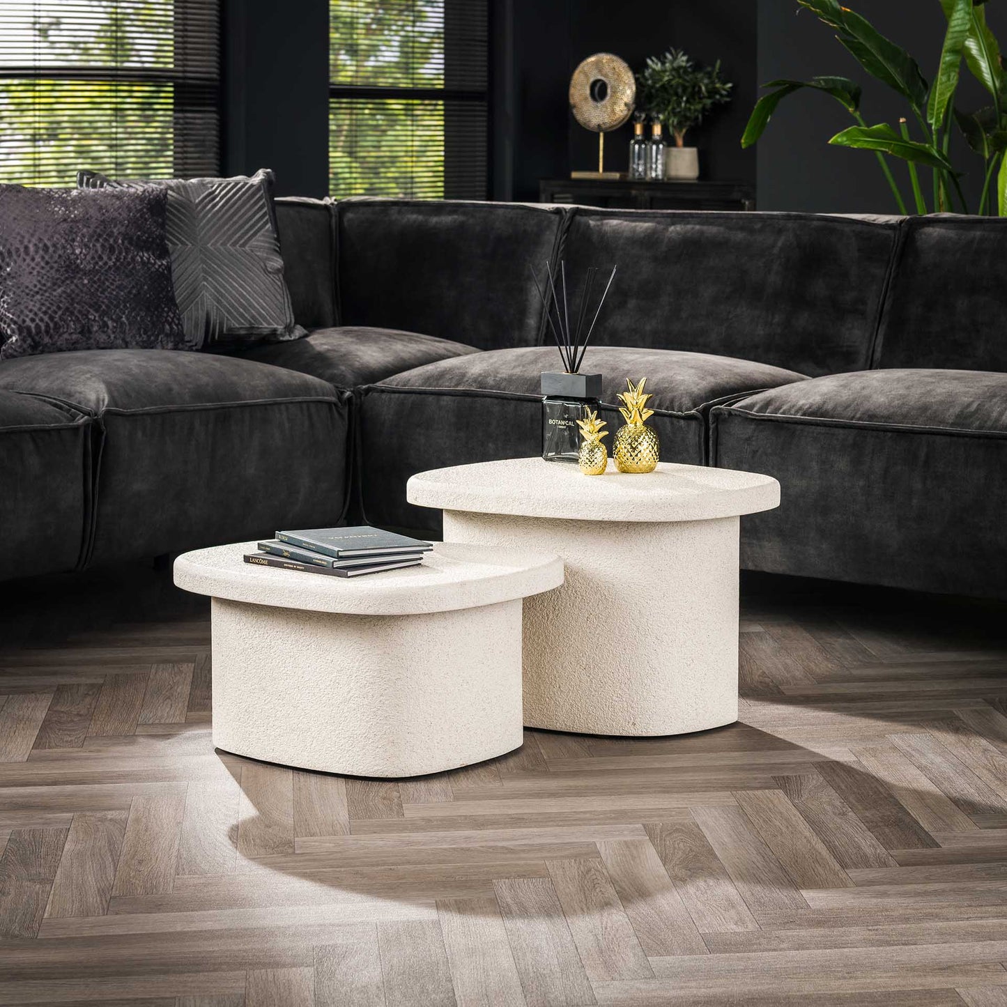 Organic Couchtisch aus Marmor-Komposit – Moderne Couchtisch aus der Stone Serie (110×70 cm)