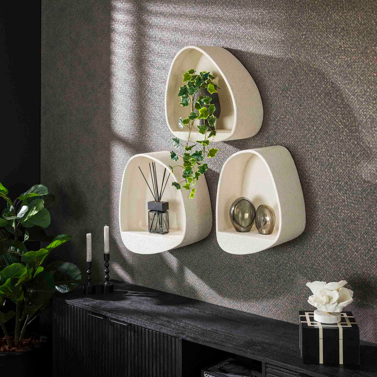 Wandregal Altara Wide 44x21x49 cm – Breites schwebendes Marmorkomposit-Regal