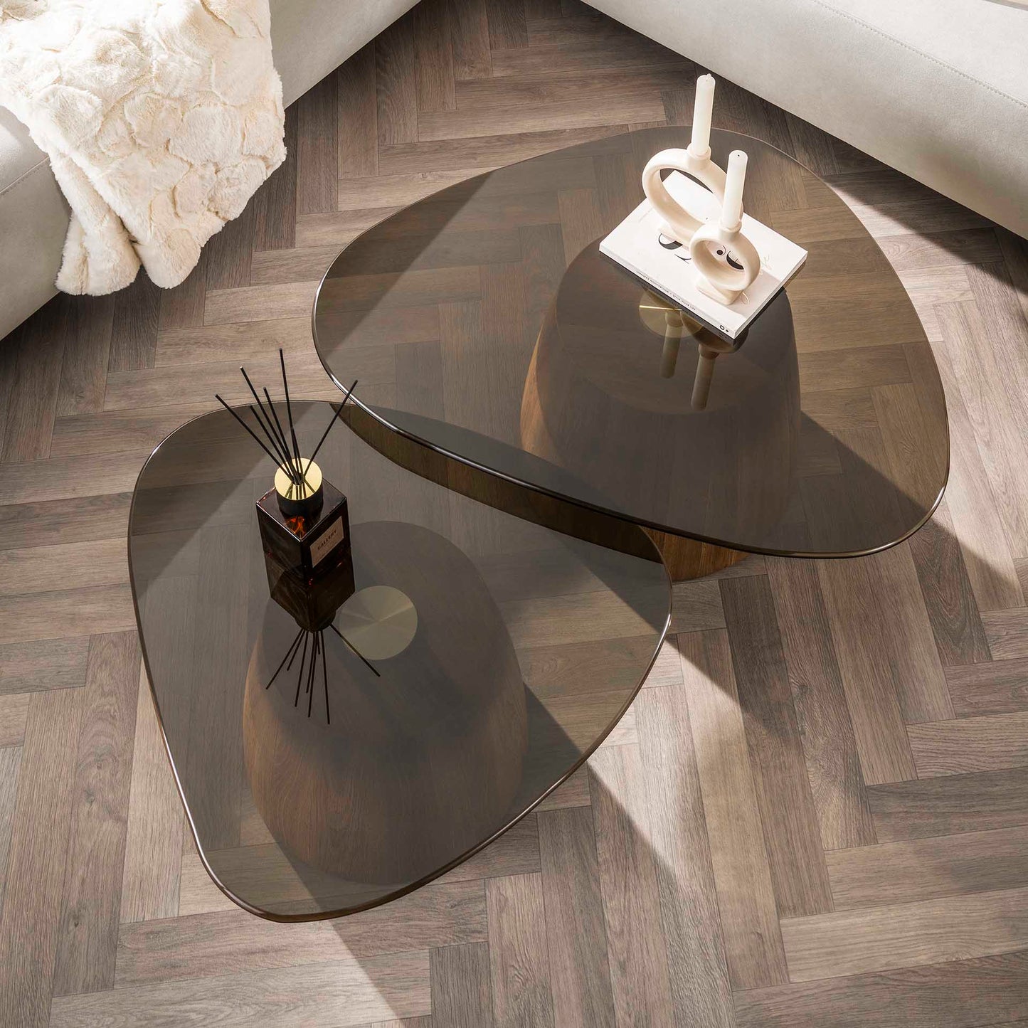 Tinta XL Organische Salontisch-Set aus Rauchglas (2-teilig) – Moderne Couchtische mit Eichenholz-Look (Kopie)